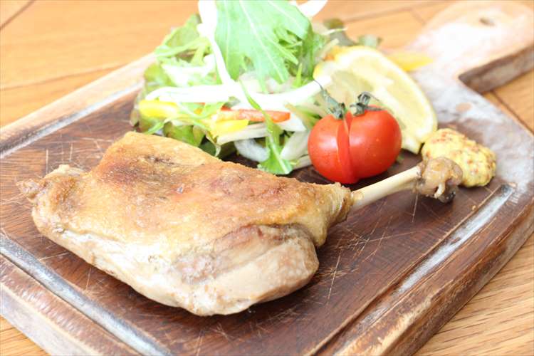 合鴨もも肉のコンフィ